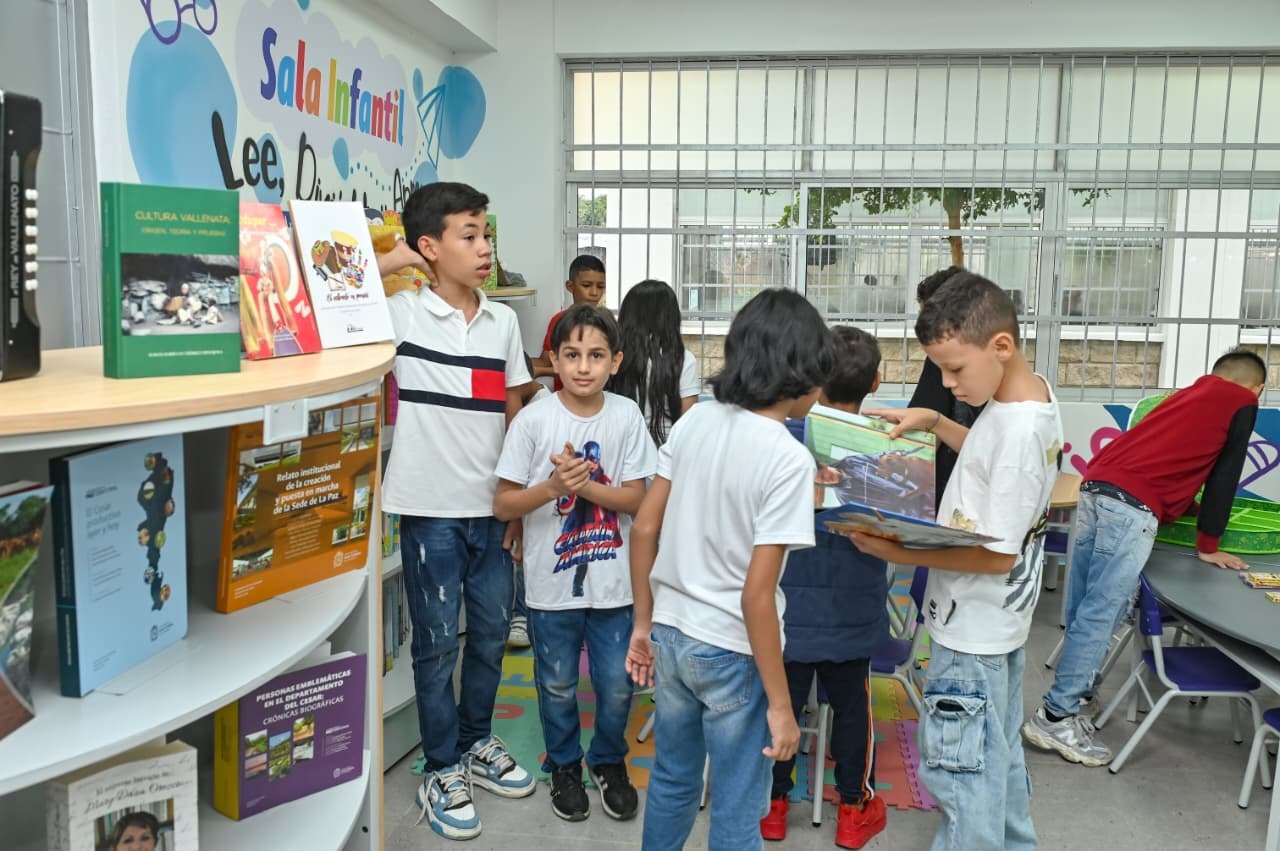 Lanza la Biblioteca El Arco Iris programa de Vacaciones Culturales y Recreativas.