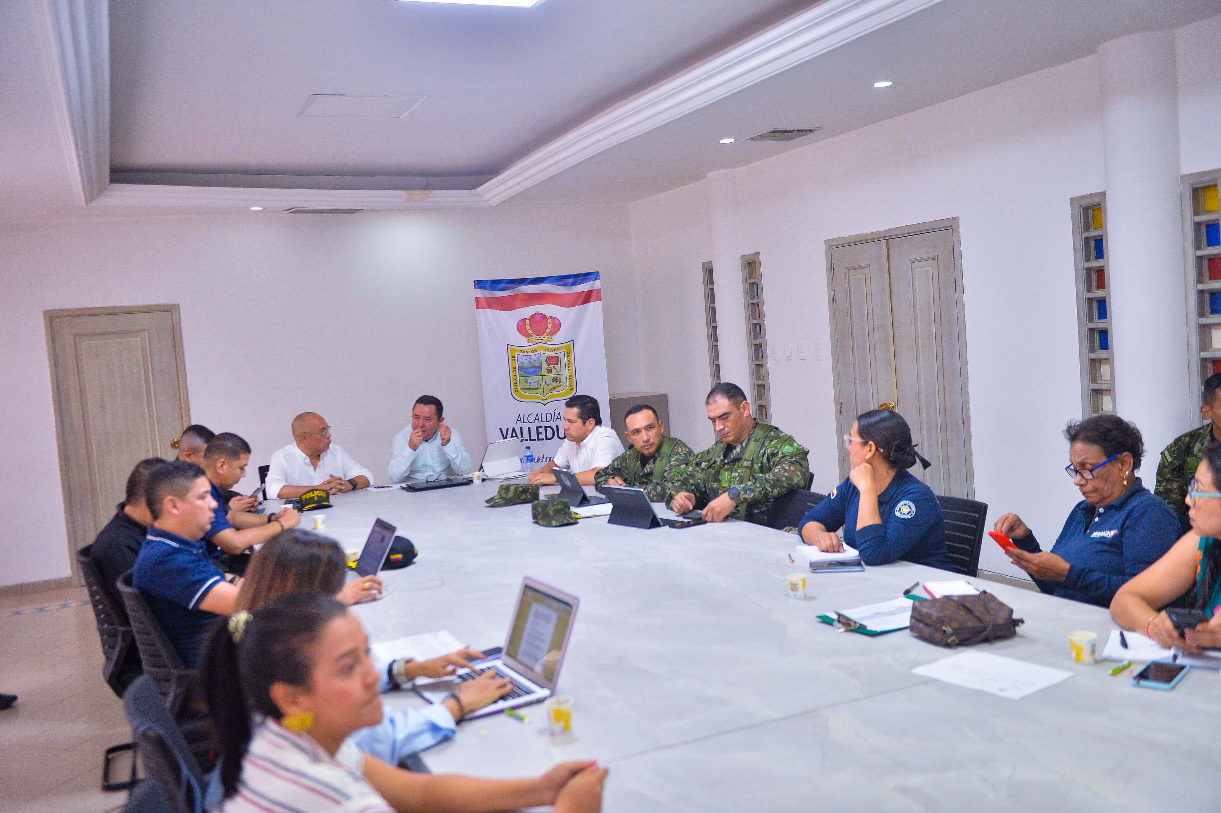 Alcaldía de Valledupar decretó ajustes en horarios de establecimientos nocturnos para Navidad y Año Nuevo